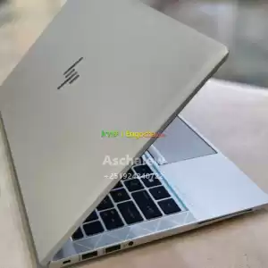   Hp Elitebook 840 G8 intel core i7 11th Generation Screen size :14.1 inch  full Price in Ethiopia